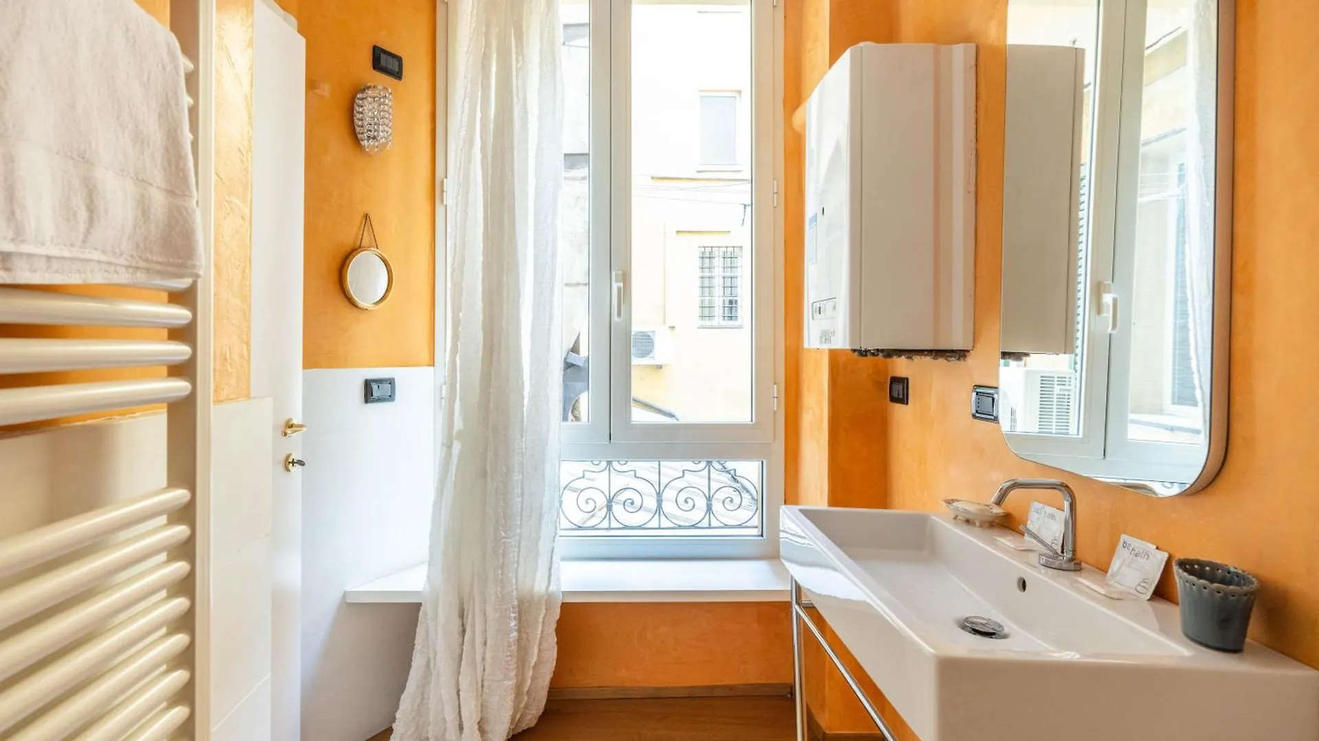 Bologna Heart&Charme - Ambrogio Host Apartment